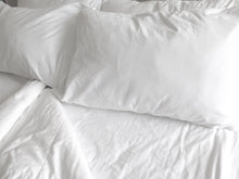 Load image into Gallery viewer, 100% Cotton White Sheet Sets
